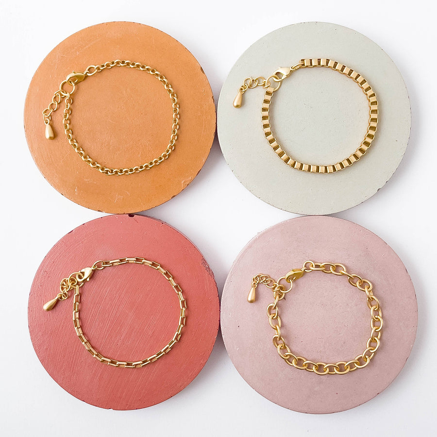 Nest Pretty Things - Matte Gold Chain Bracelets: 7" / cable