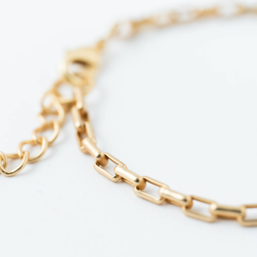 Nest Pretty Things -Paperclip Chain Bracelet/Matte Gold