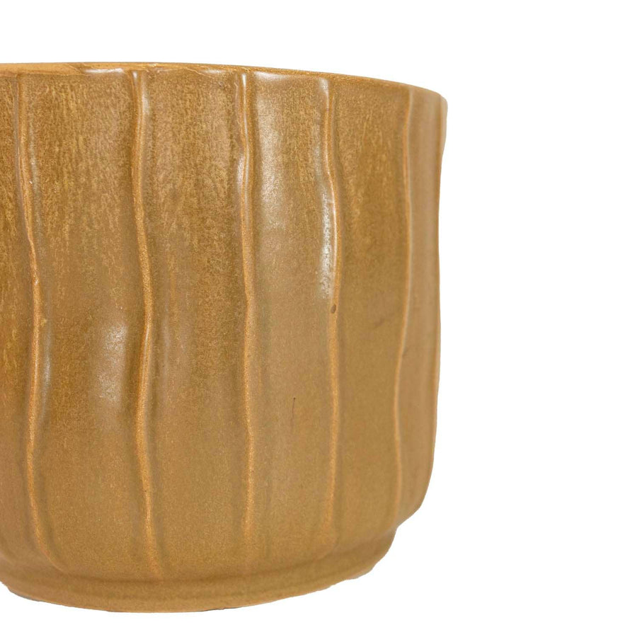 Foreside Home & Garden - Rowena Large Wavy Ribbed Ceramic Planter Pot Brown