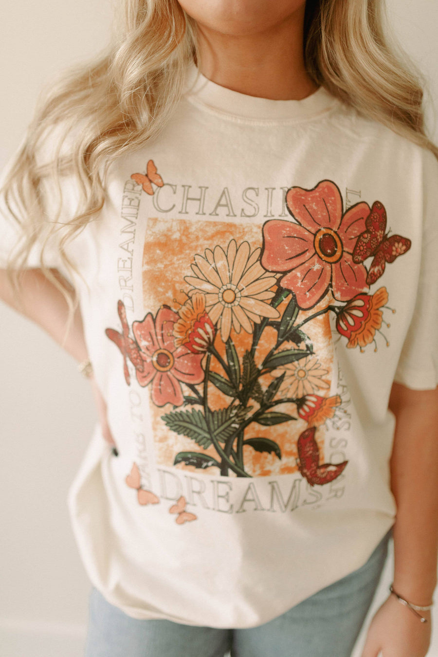 Chasing Dreams | Graphic Tee